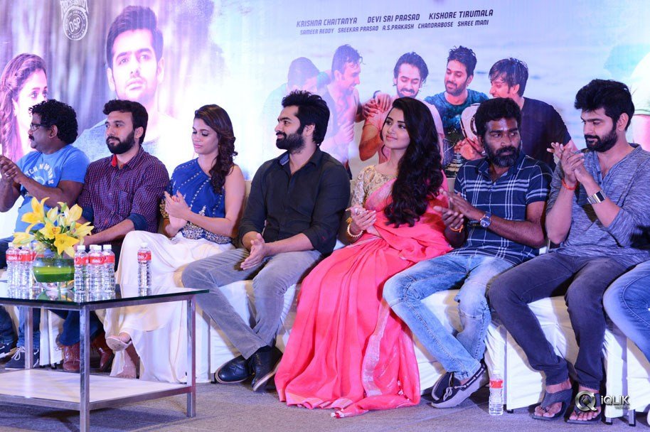Vunnadhi-Okate-Zindagi-Movie-Team-Thanks-Meet